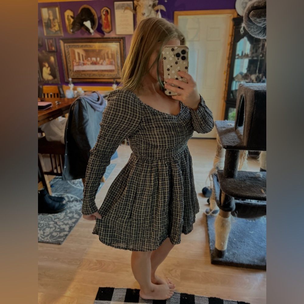 American Eagle Plaid Long Sleeve Dress